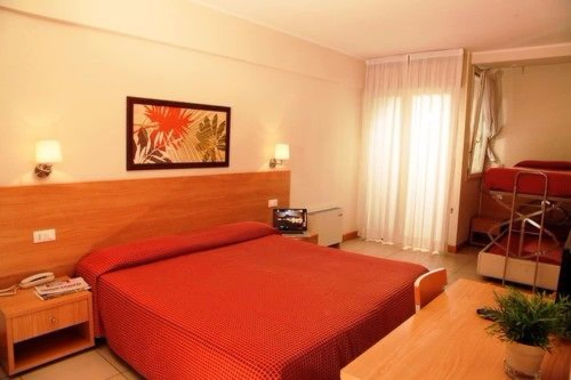 Hotel Majorca Sul Mare In Centro A Riccione Eksteriør bilde