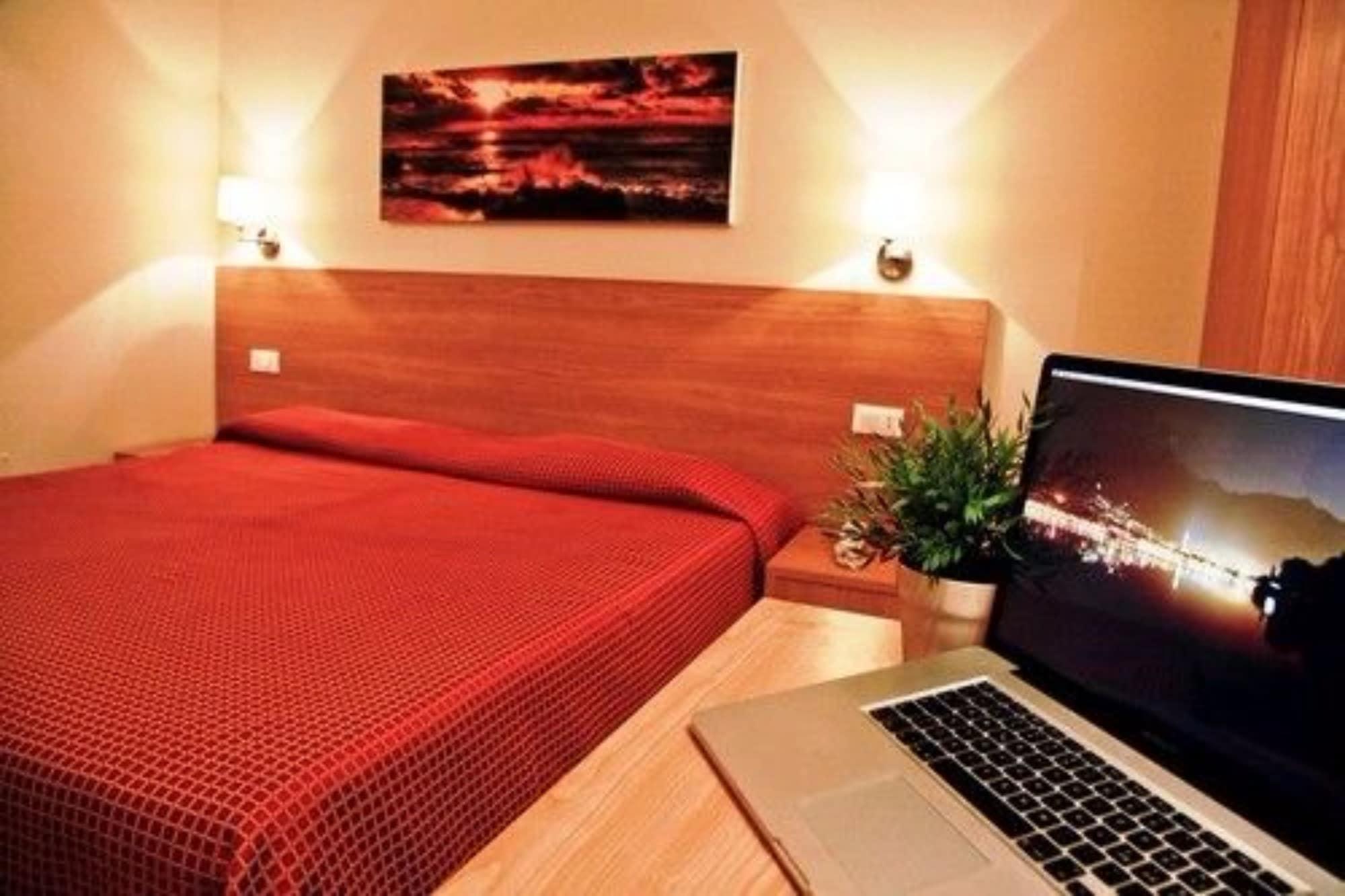 Hotel Majorca Sul Mare In Centro A Riccione Eksteriør bilde