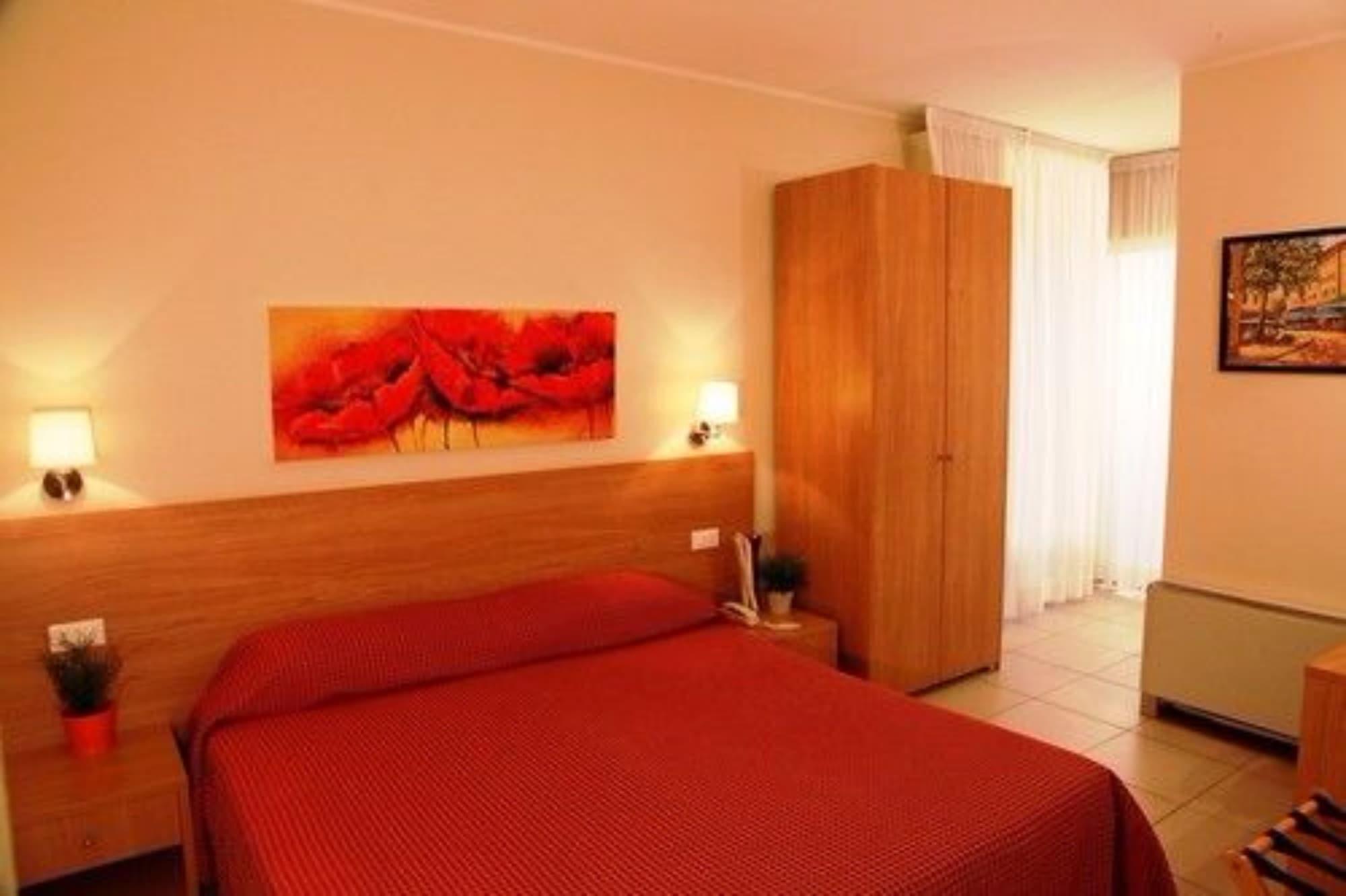 Hotel Majorca Sul Mare In Centro A Riccione Eksteriør bilde
