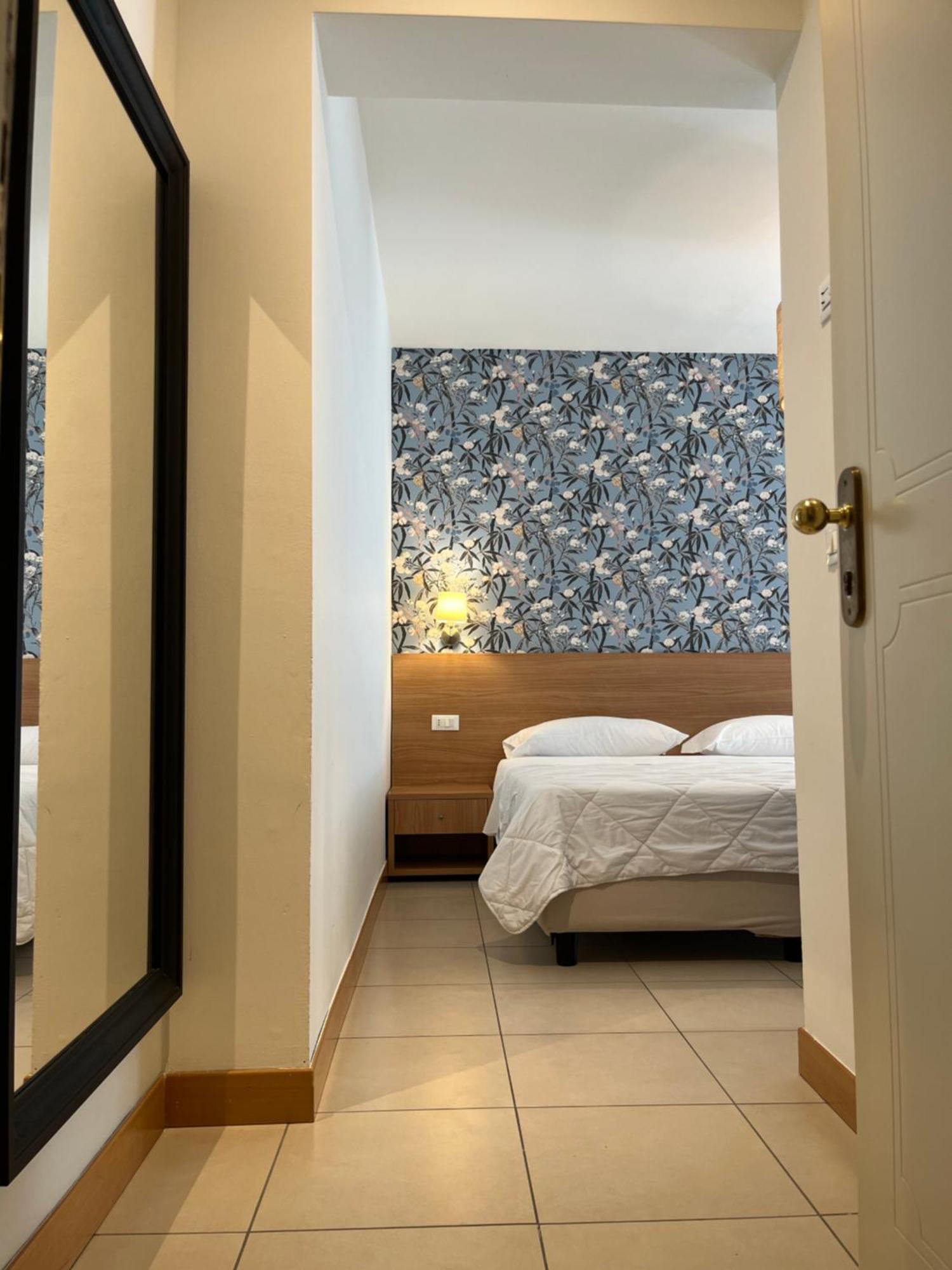 Hotel Majorca Sul Mare In Centro A Riccione Eksteriør bilde