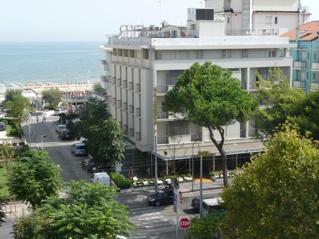 Hotel Majorca Sul Mare In Centro A Riccione Eksteriør bilde